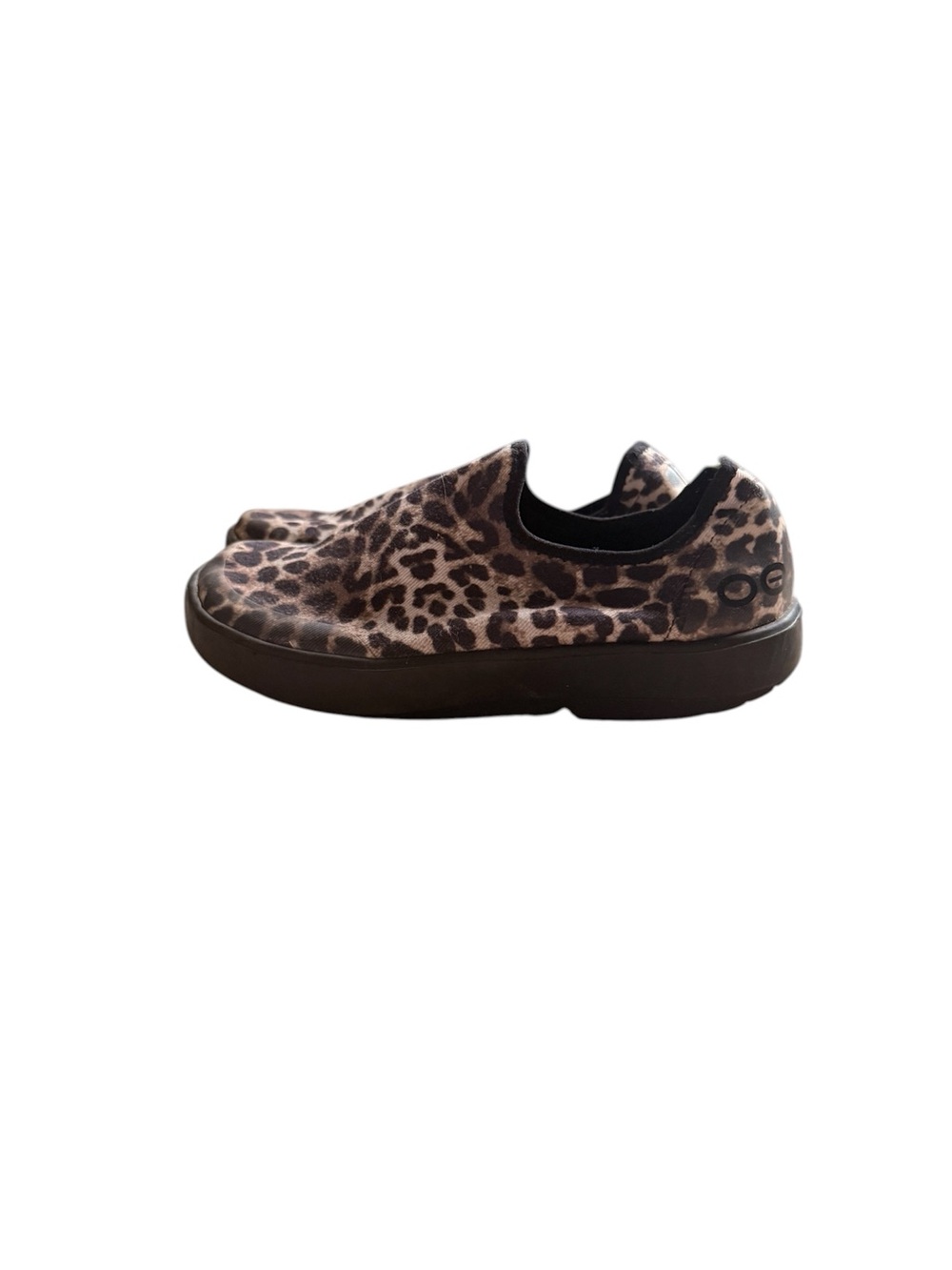 Oofos Leopard Print Slip-On Women's Shoes - Picture 3 of 6